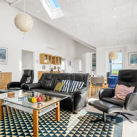 Nybygget Udsigtshus Med Gratis Internet Og Sauna Sj10 Vakantiehuis *